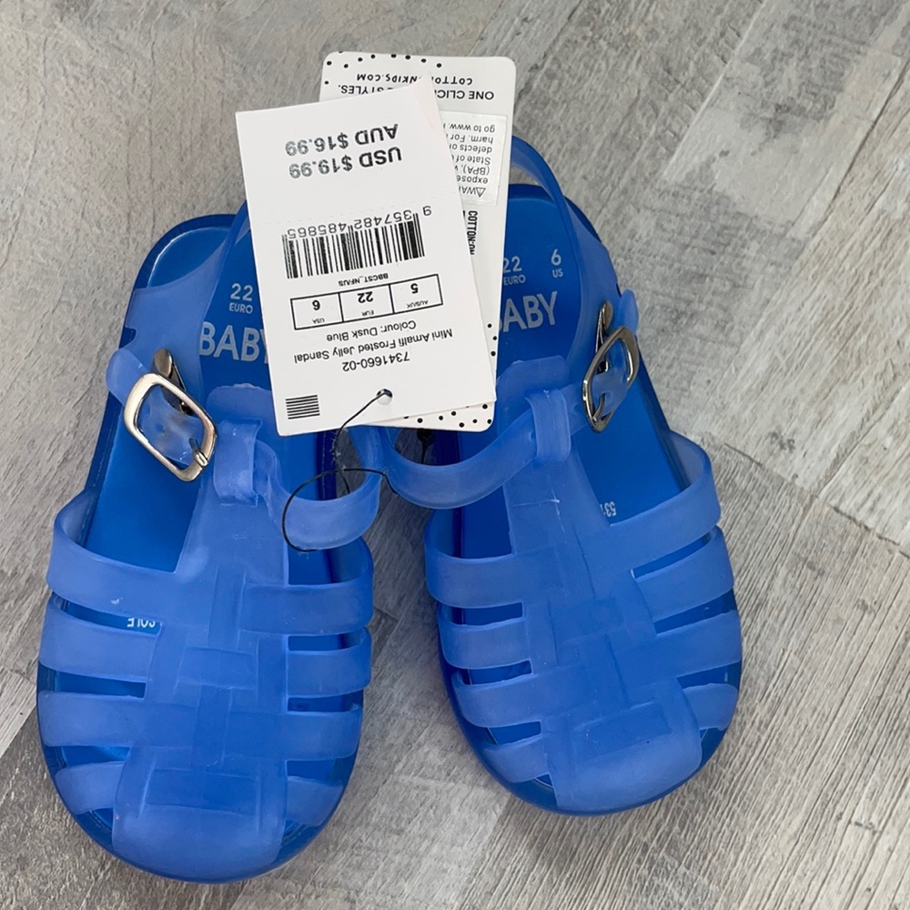 ❤️3/$30- Cotton On kids Jelly Sandal